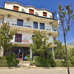 Ramis Hotel&outdoor Sports Center Përmet